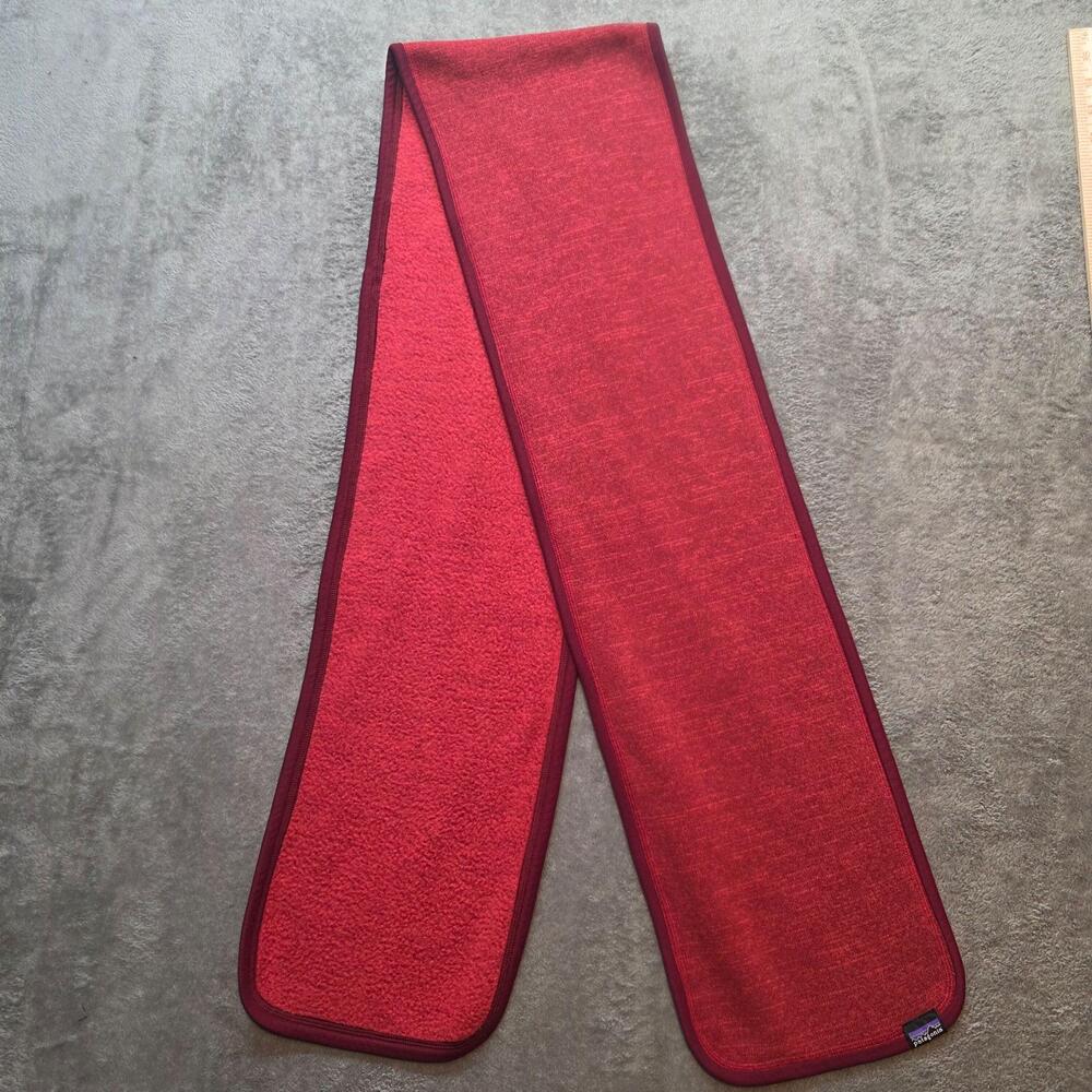 Patagonia Fleece Scarf Mens One Size Red Rectangle Reversible Winter Logo Soft